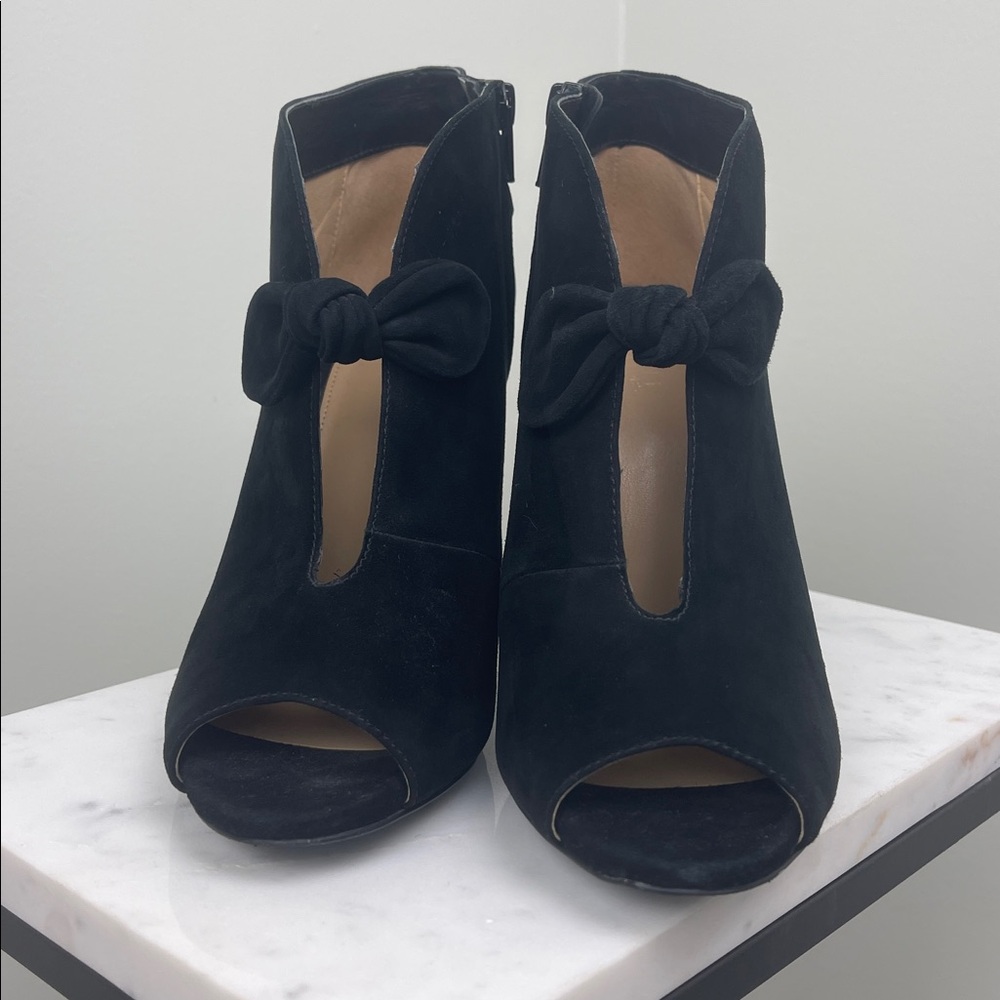 Michael Kors Black Heeled 4” Boots with Bow Detail Ladies Size 8.5 - Picture 9 of 12